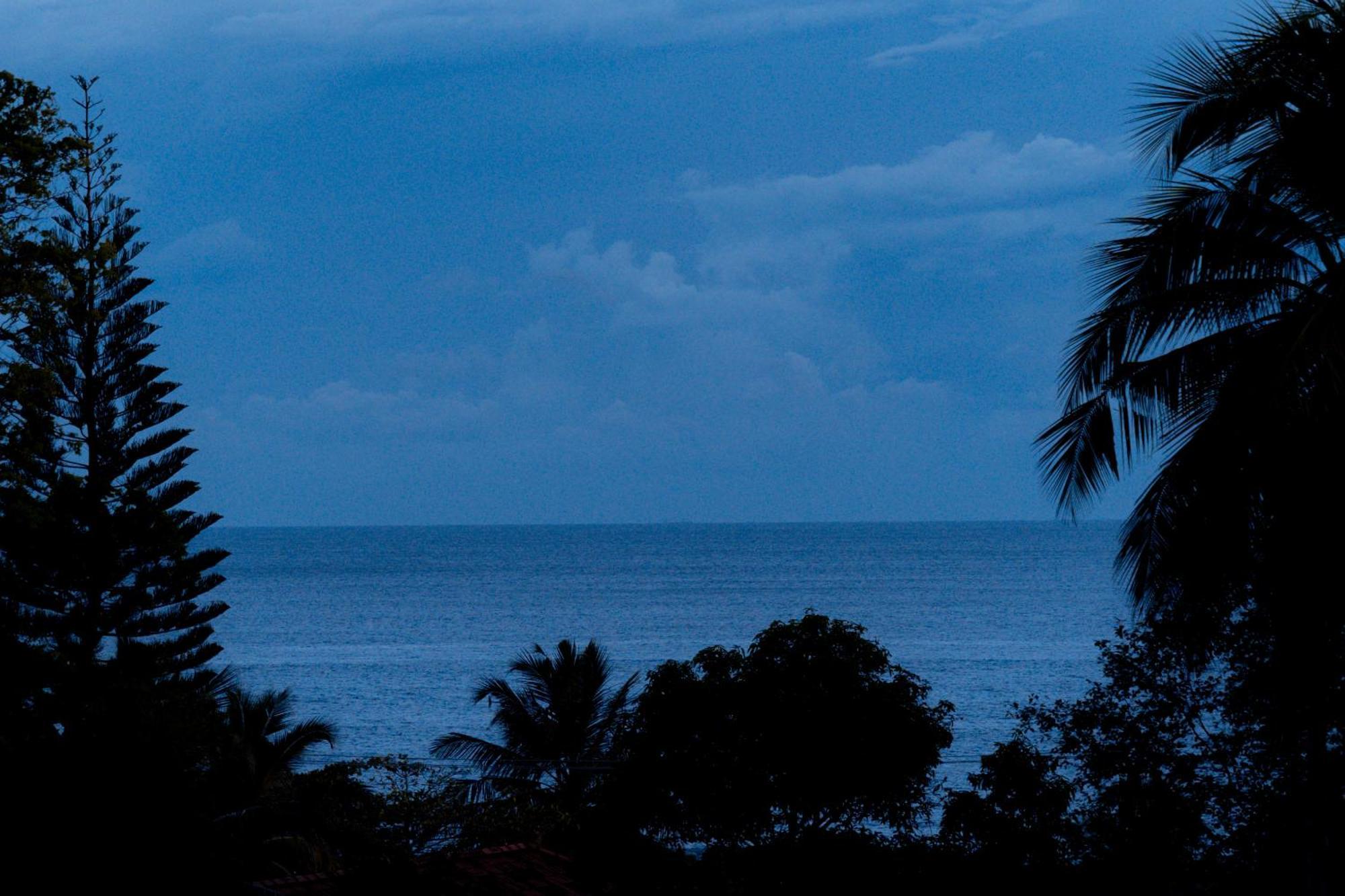 Sea Bay Inn Tangalle Exterior photo