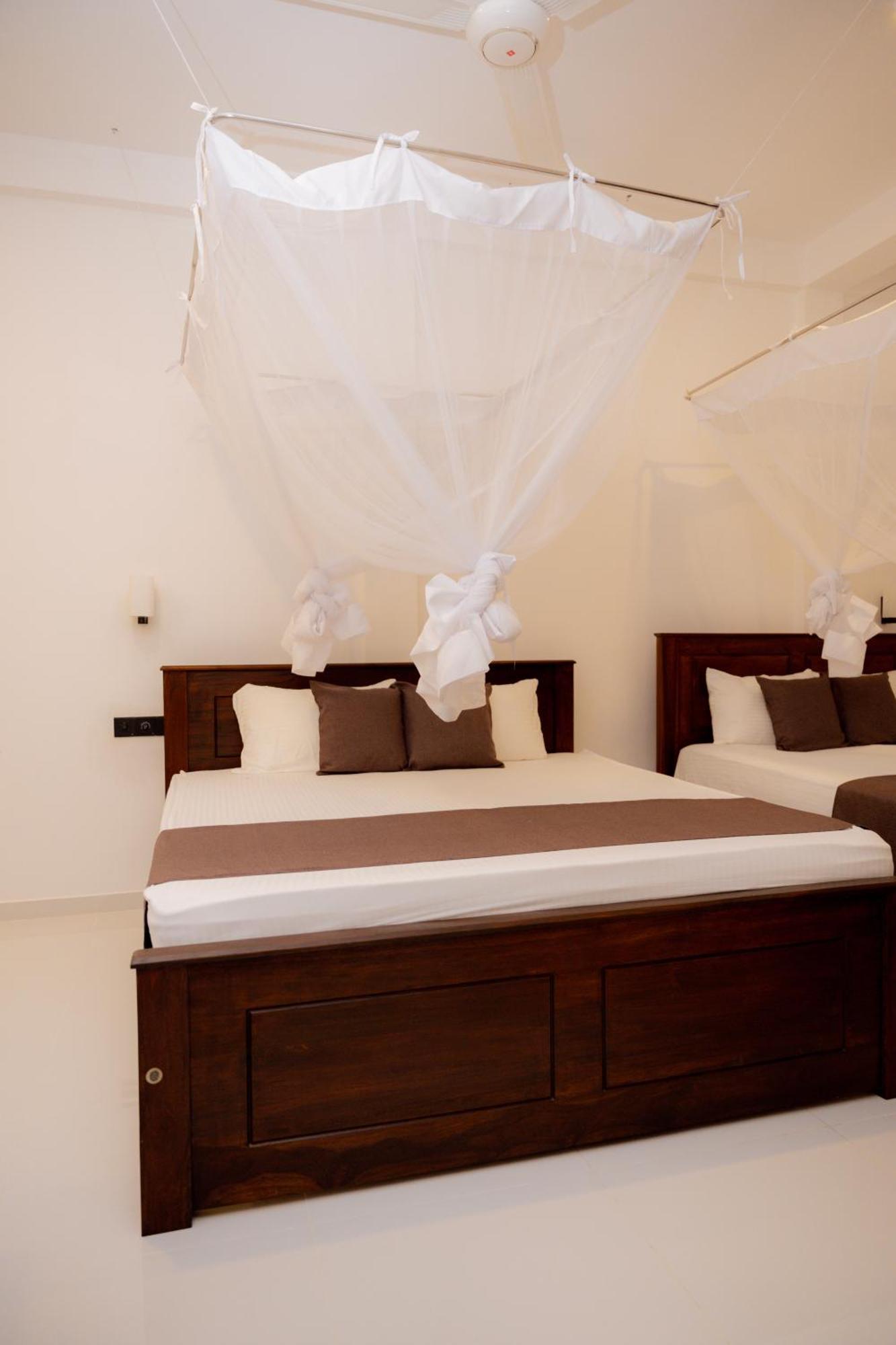 Sea Bay Inn Tangalle Exterior photo