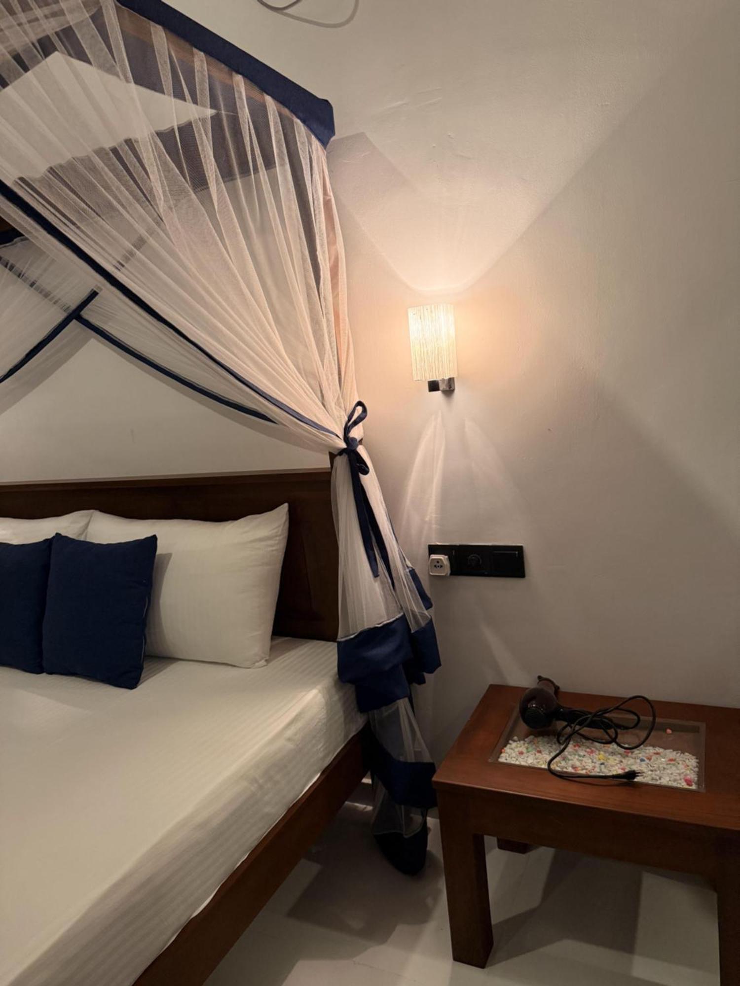 Sea Bay Inn Tangalle Exterior photo